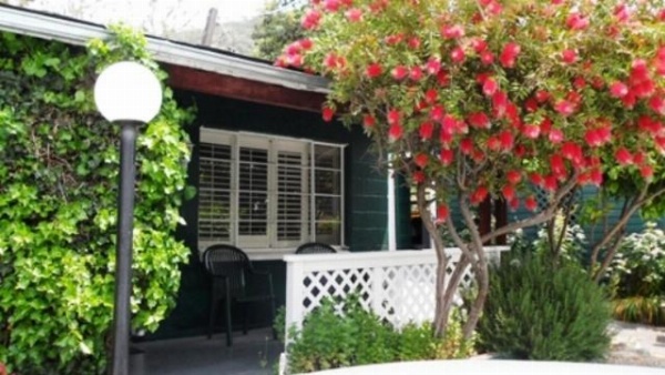 The Gateway Restaurant & Lodge image 3